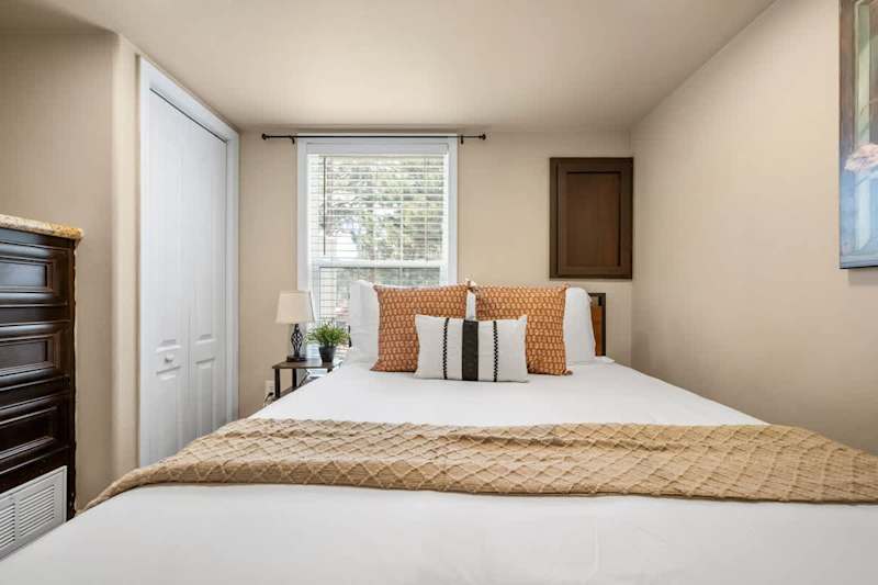 Woodland Peak Tiny Lodge