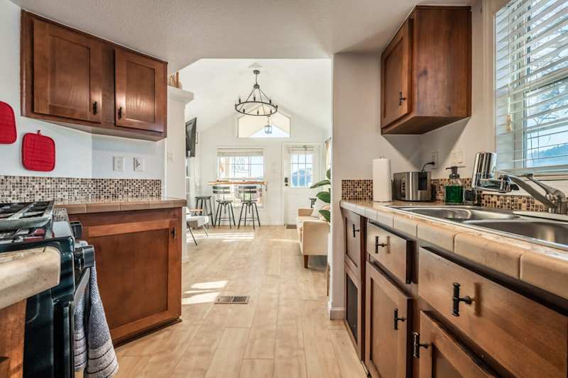 Full Kitchen with all the amenities needed to cook a good home cooked meal
