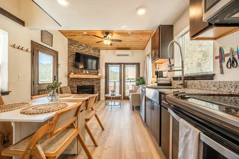 Pikes Peak Boutique Retreat